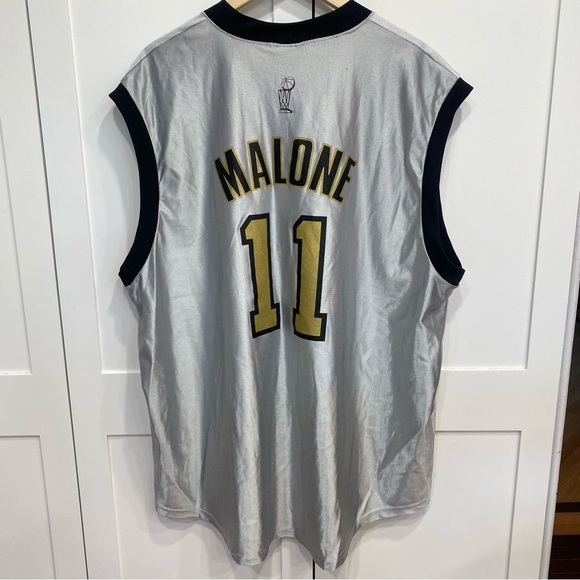 Vtg Karl Malone LAKERS THE FINALS 2004 Adult NBA Majestic Jersey 2XL Made in USA - Picture 2 of 7